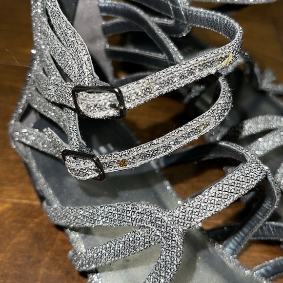 New, Stuart Weitzman Athens Metallic Gladiator Sandal - Picture 15 of 15